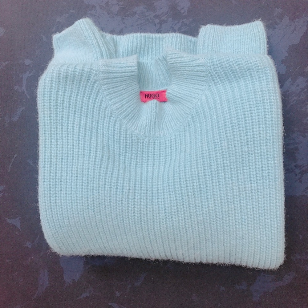 Hugo Textured High-Low Sweater - Picture 5 of 8